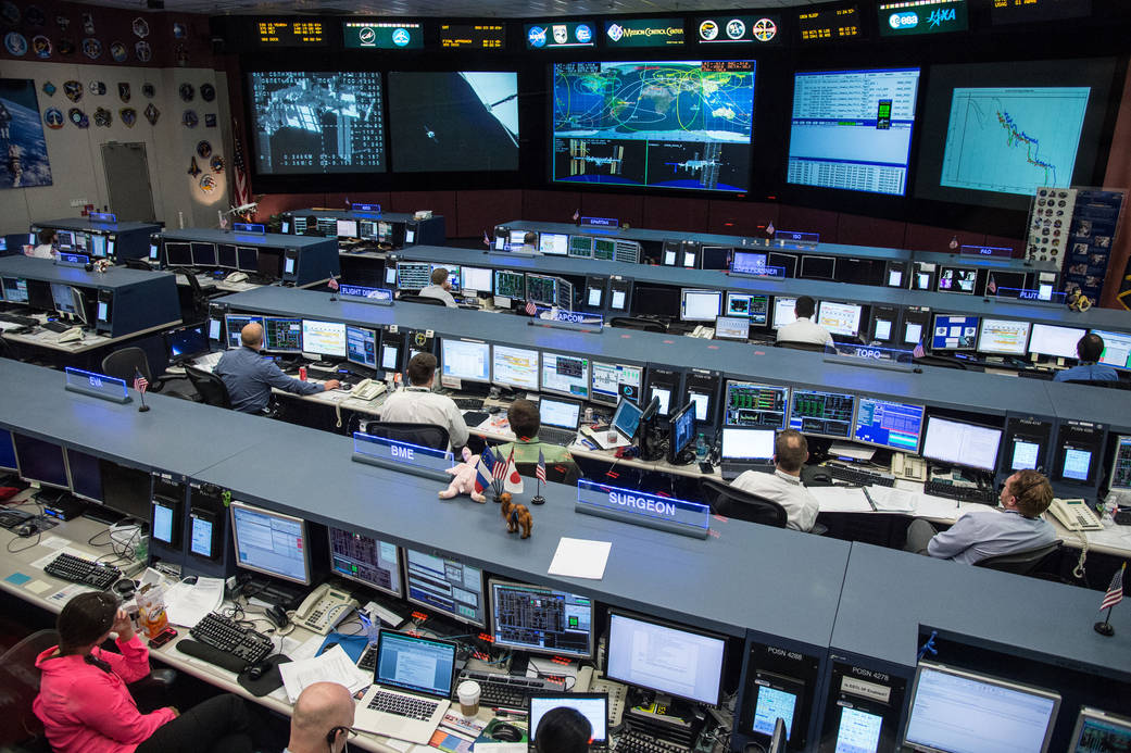 Flight Controllers Monitor Soyuz Rendezvous With Station