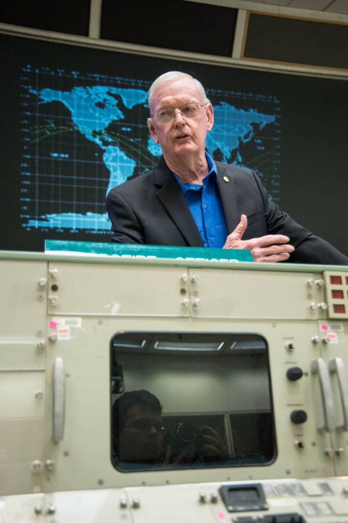 Glynn Lunney in Mission Control