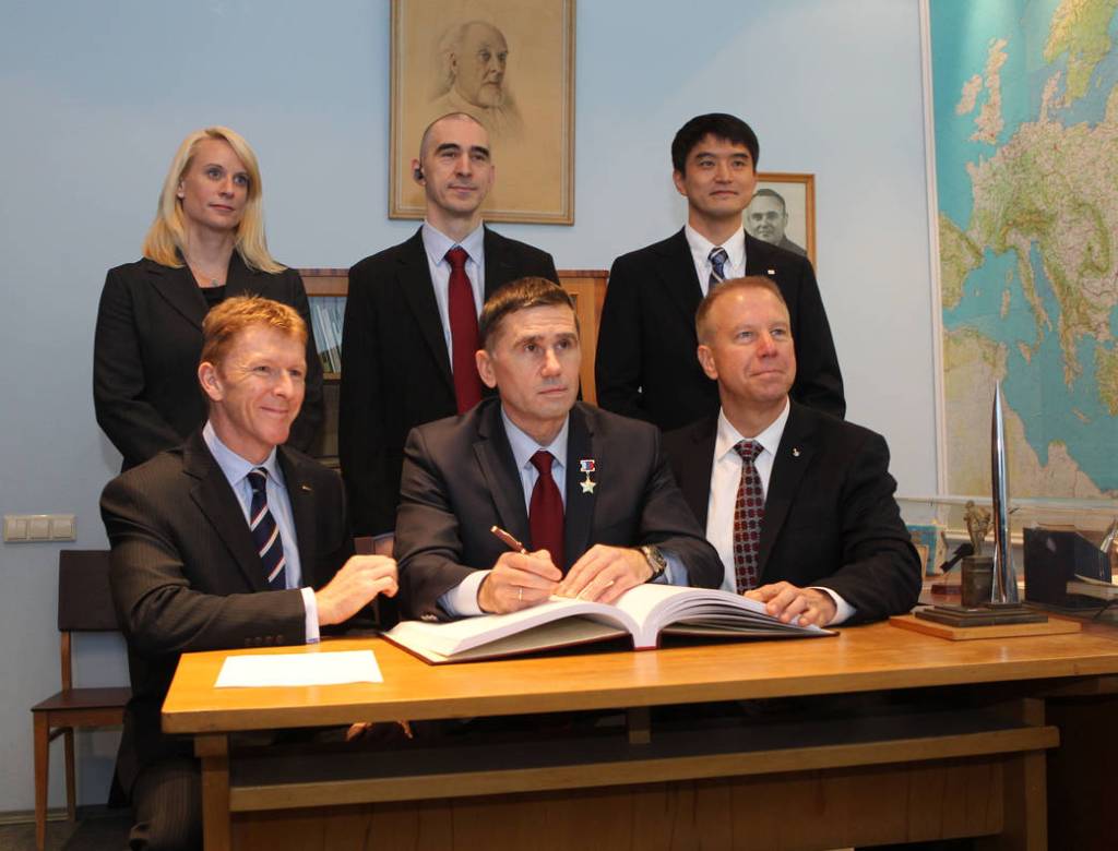 Expedition 46-47 Prime and Backup Crew Members