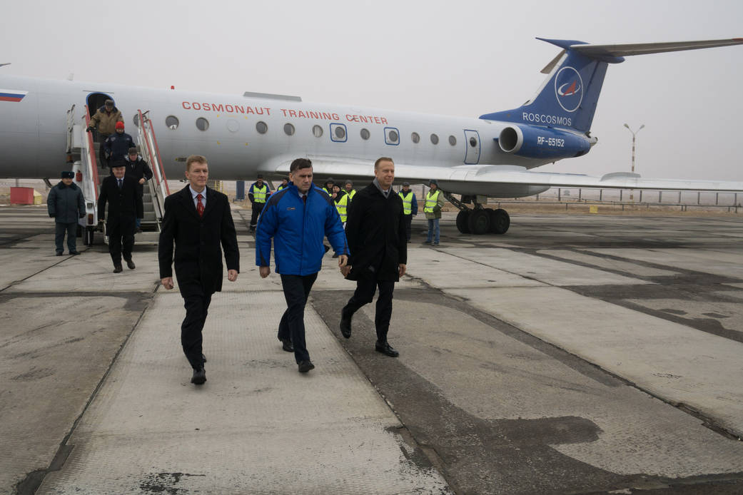 Expedition 46-47 Crew Members Arrive in Baikonur, Kazakhstan