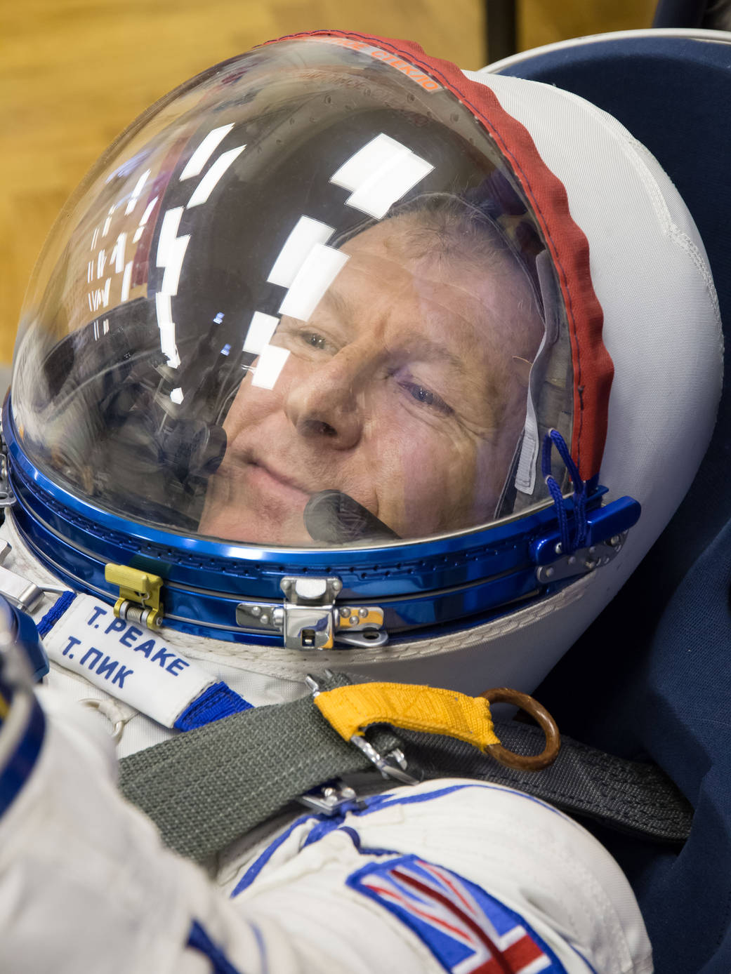 Tim Peake of the European Space Agency Conducts a Pressure and Leak Check