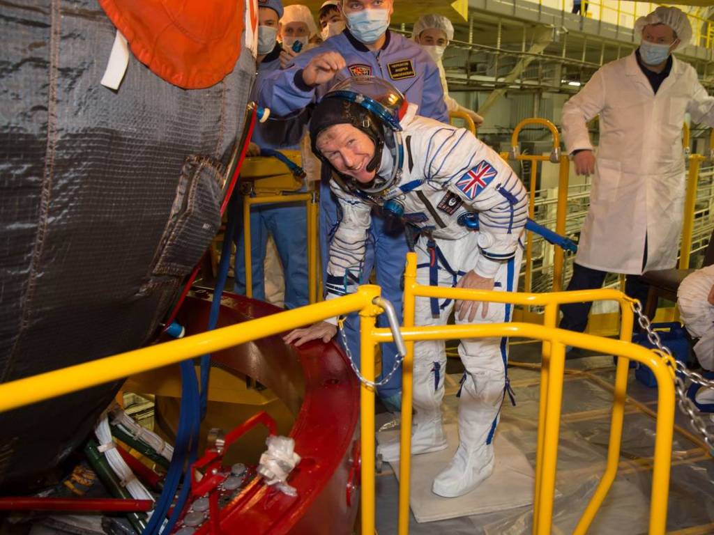 Tim Peake of the European Space Agency Waits to Board the Soyuz TMA-19M Spacecraft