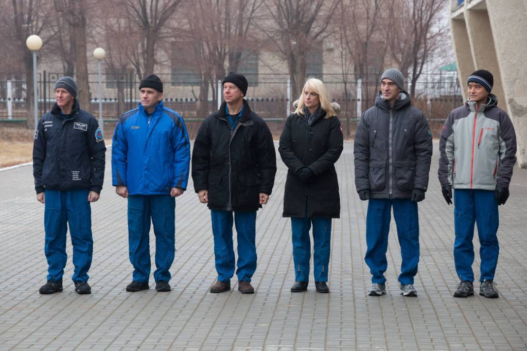 Expedition 46-47 Prime and Backup Crew Members