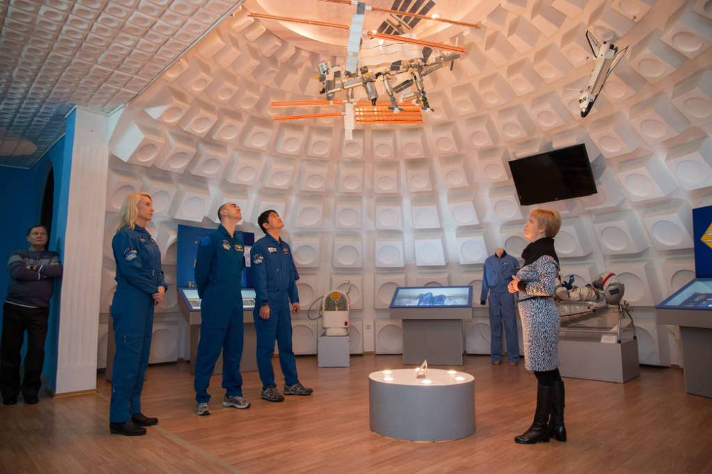 Expedition 46-47 Backup Crew Members