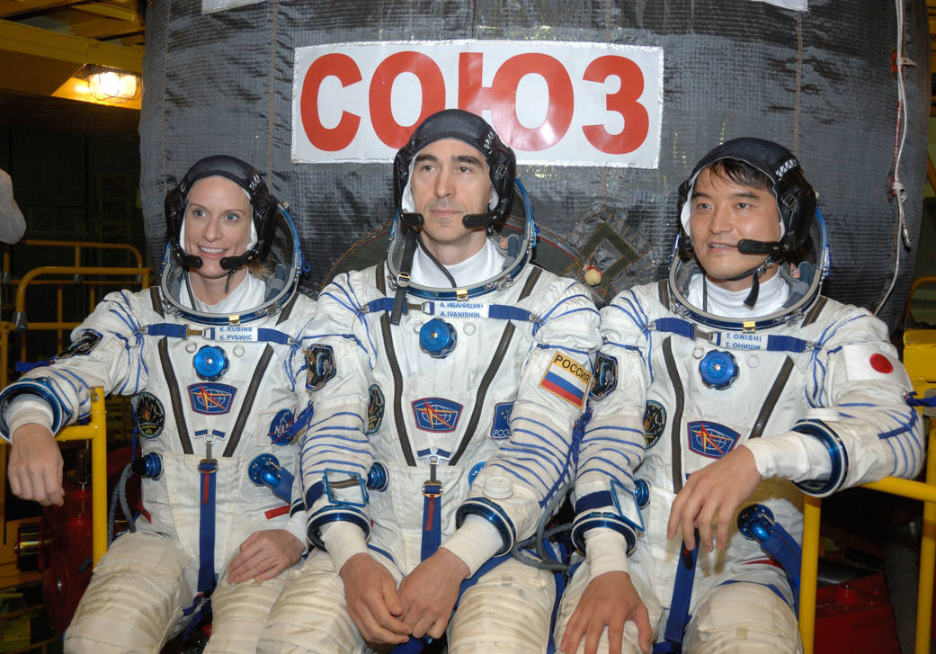 Expedition 48-49 Crew and the Soyuz MS-01 Spacecraft