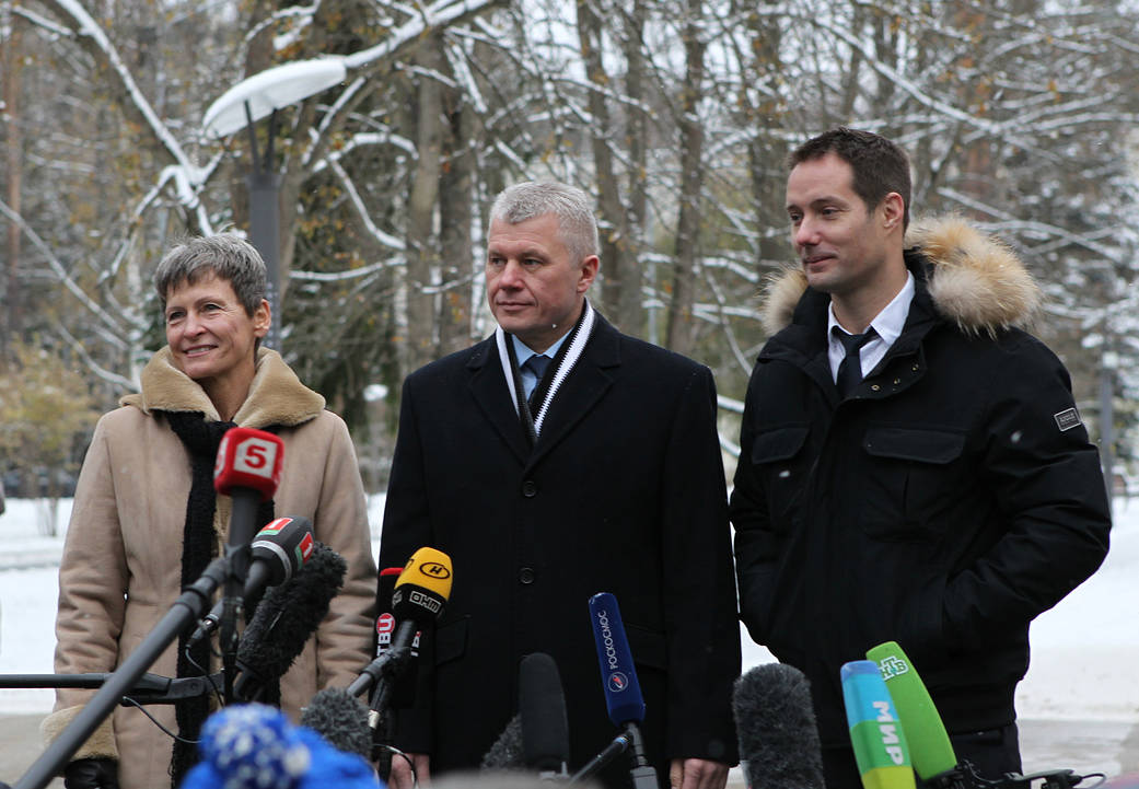Expedition 50-51 Crew Talks To Reporters