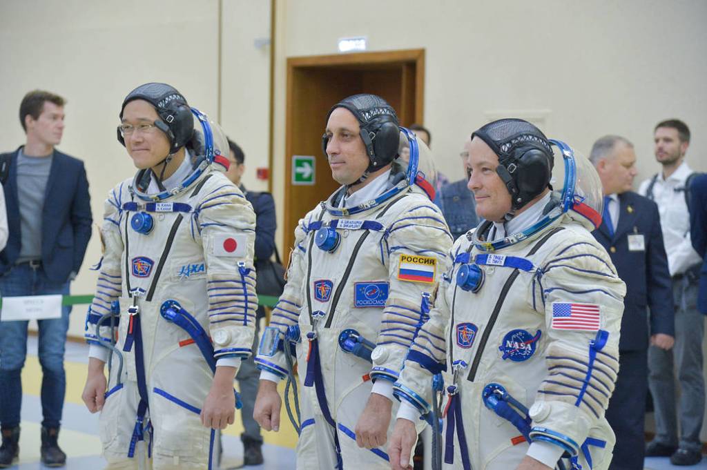 Expedition 54-55 Crew Members in Star City, Russia