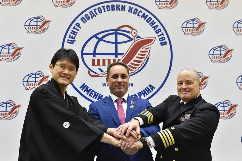 Expedition 54-55 Crew Members in Star City