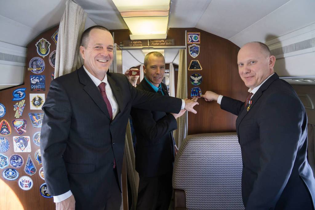 Expedition 55 Crew Members Fly to Kazakhstan