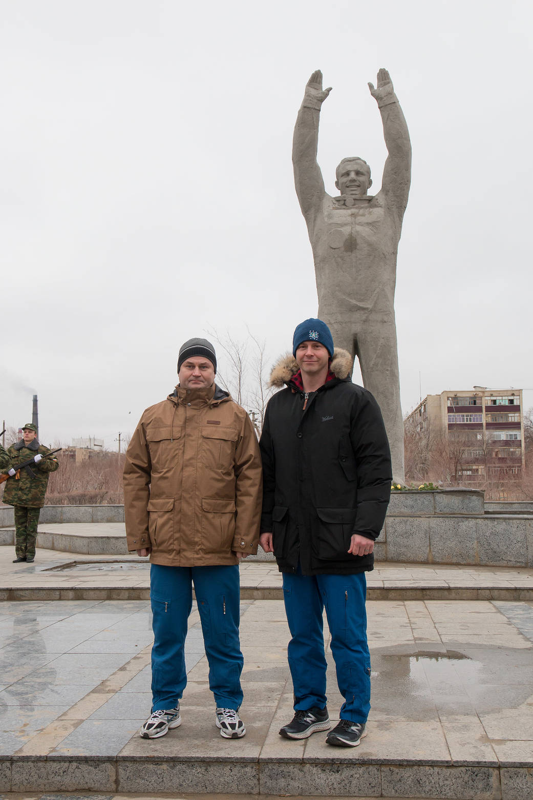 Expedition 55 Backup Crew and Statue of Yuri Gagarin
