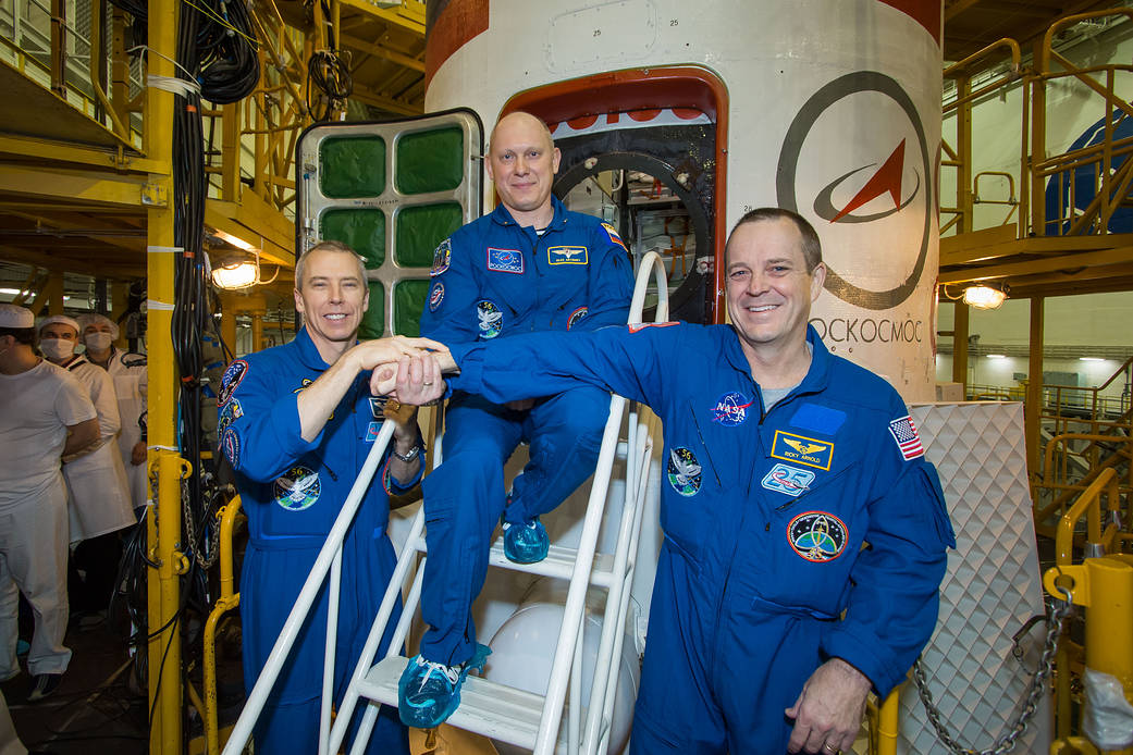 Expedition 55 Crew Poses in Front of Soyuz Spacecraft