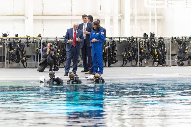 Vice President Mike Pence and NASA Administrator Jim Bridenstine visited visit the Neutral Buoyancy Lab