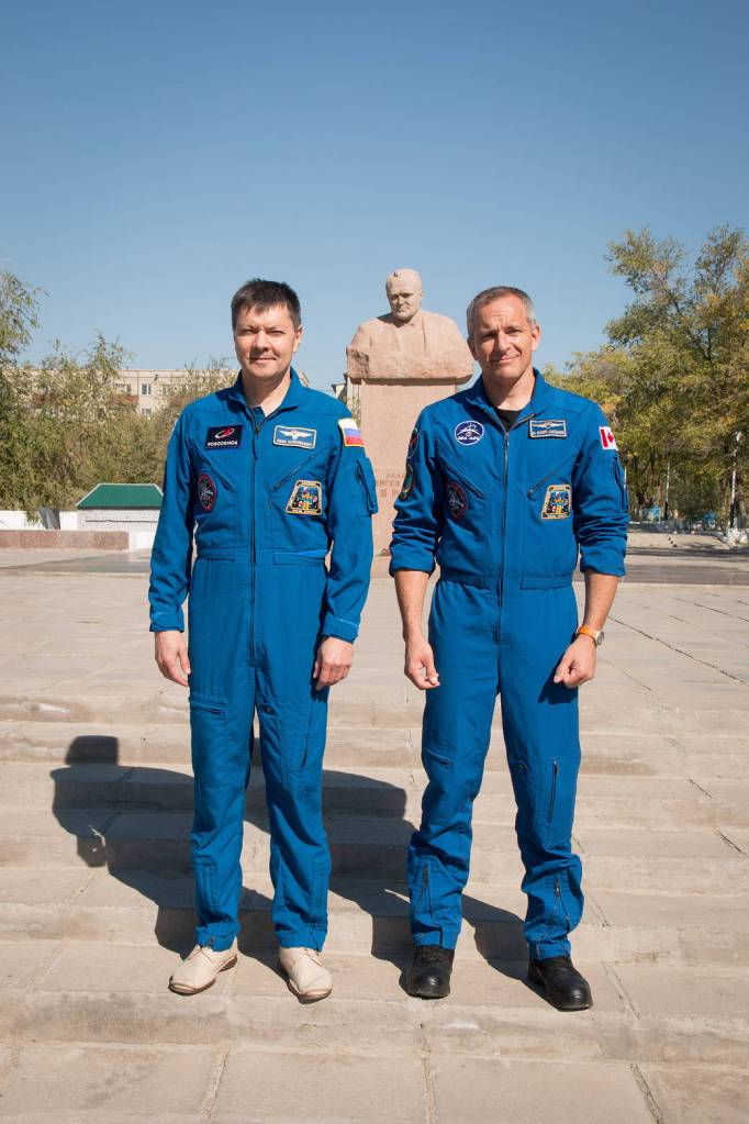 Expedition 57 backup crew members Oleg Kononenko and David Saint-Jacques