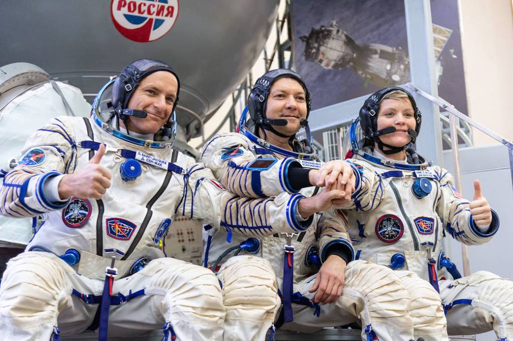Expedition 58 crew members pose for pictures Nov. 14 at the conclusion of qualification exams