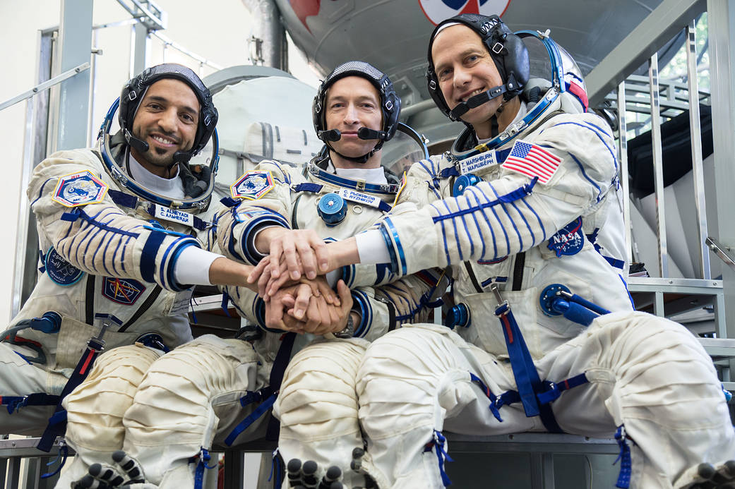 Expedition 61 backup crewmembers pose for pictures on Aug. 29