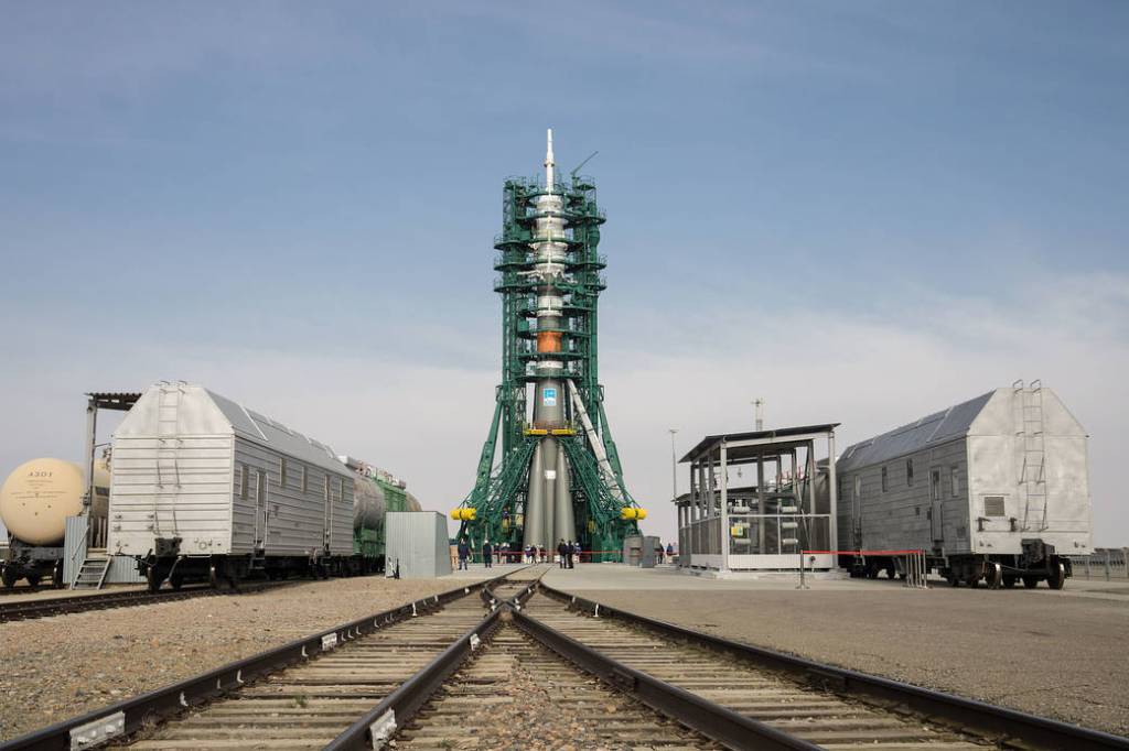 The Soyuz MS-16 spacecraft stands at the launch pad