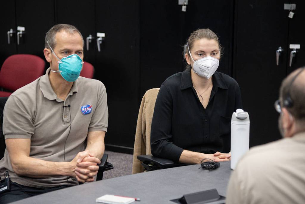 Astronauts Thomas Marshburn and Kayla Barron during a training session