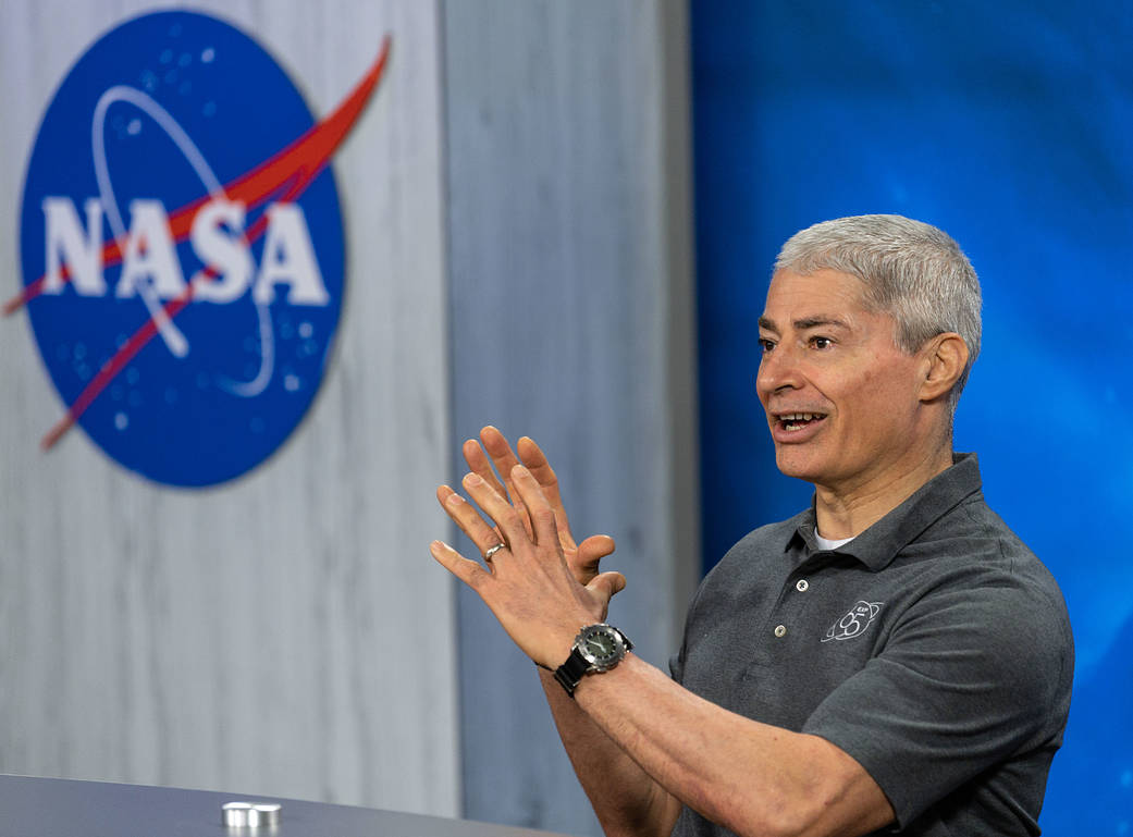 Astronaut Mark Vande Hei Press Briefing