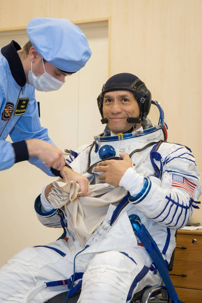 NASA astronaut Frank Rubio performs preflight checkouts