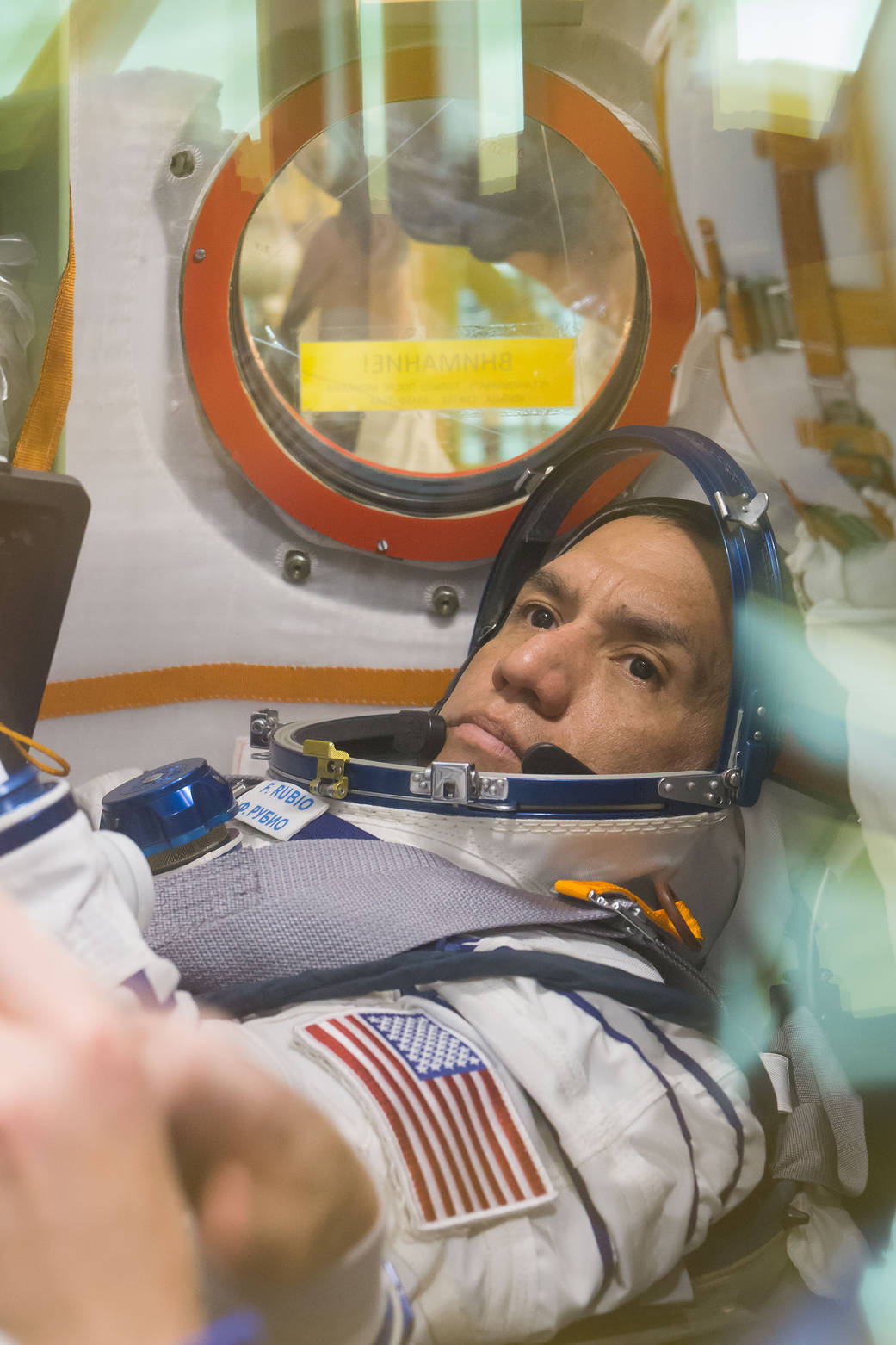 NASA astronaut Frank Rubio performs preflight checkouts