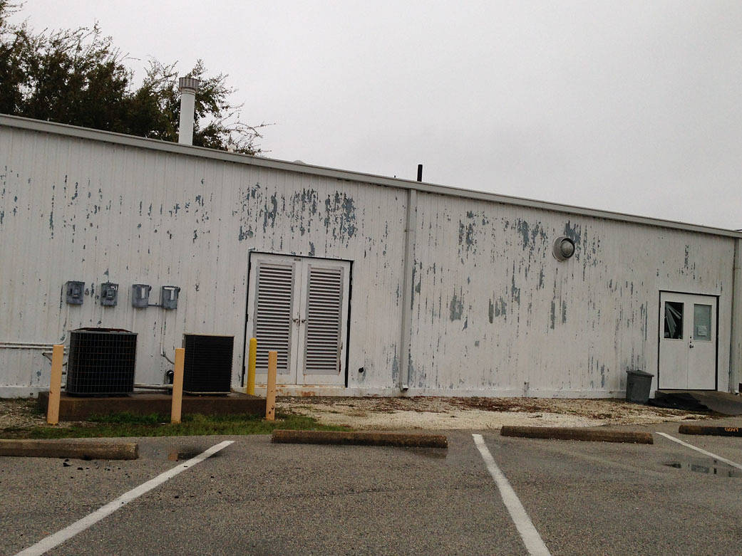Building 225 at Johnson Space Center