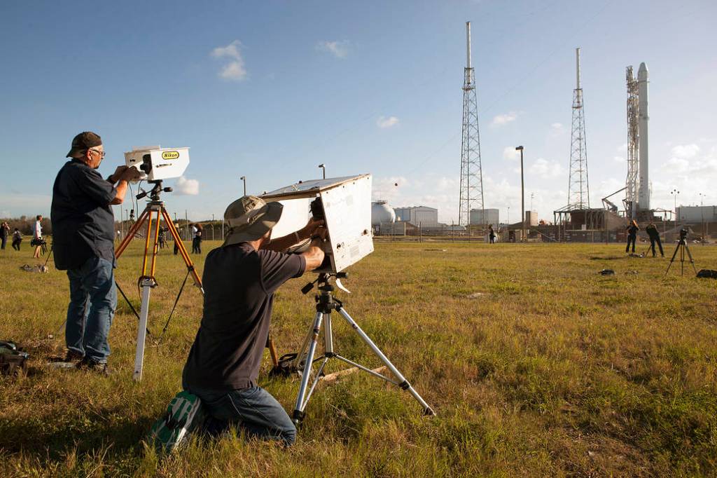 Remote Camera Setup for SpaceX CRS-9