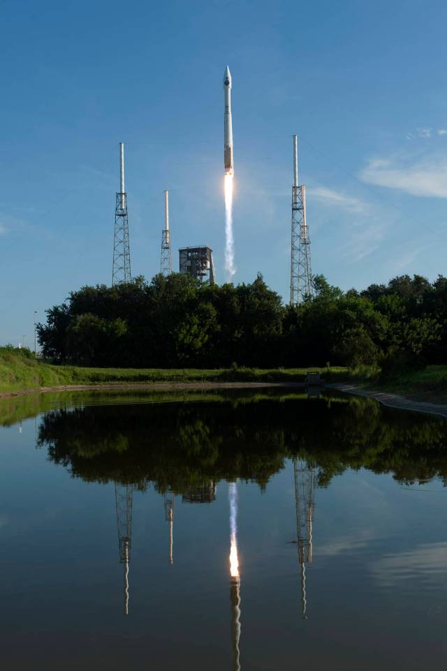 A United Launch Alliance Atlas V rocket lifts off from Space Launch Complex 41 at Cape Canaveral Air Force Station in Florida, with NASA's Tracking and Data Relay Satellite, TDRS-M. 