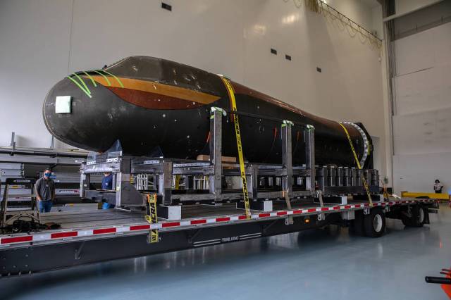 Sierra Nevada Corporation’s (SNC) Dream Chaser pressure test article is moved into the low bay of the Space Station Processing Facility at NASA’s Kennedy Space Center in Florida on June 3, 2020. 