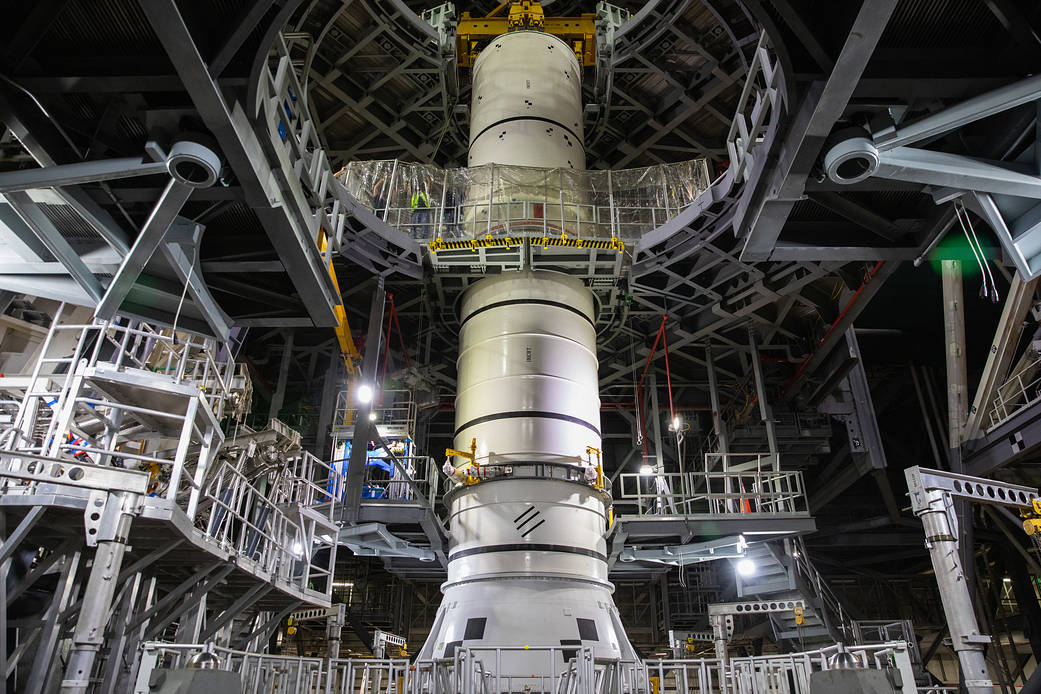 Teams with Exploration Ground Systems rehearse Artemis I booster stacking operations inside the VAB on Sept. 14, 2020.