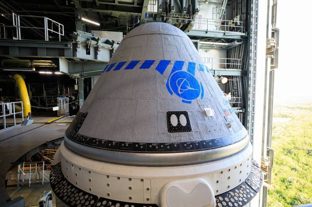 On July 29, 2021, Boeing’s CST-100 Starliner spacecraft and the United Launch Alliance Atlas V rocket begins rollout from the Vertical Integration Facility to the launch pad at Space Launch Complex-41.