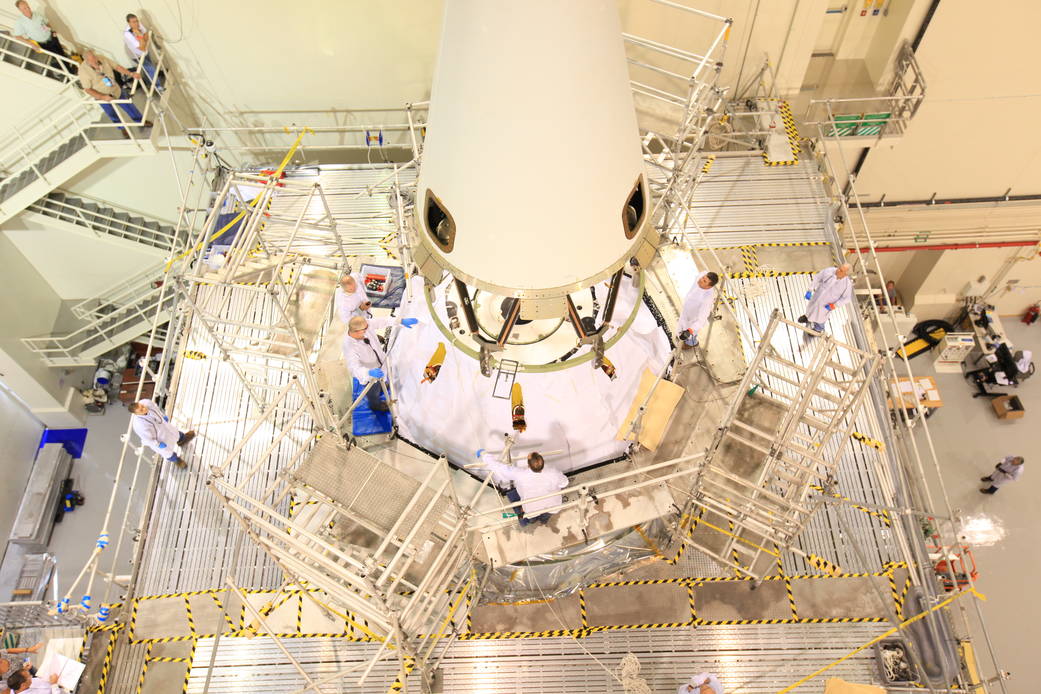 Orion's Launch Abort System Installed