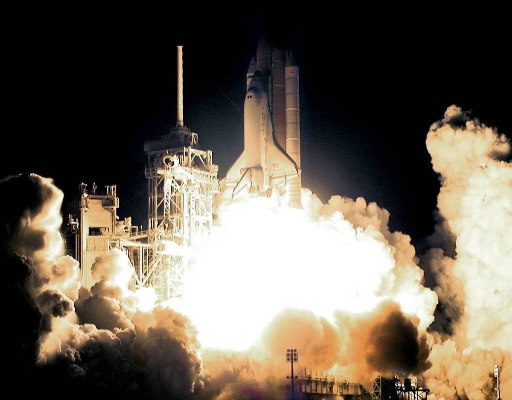 This Week in NASA History: 100th Space Shuttle Flight Launches — Oct. 11, 2000