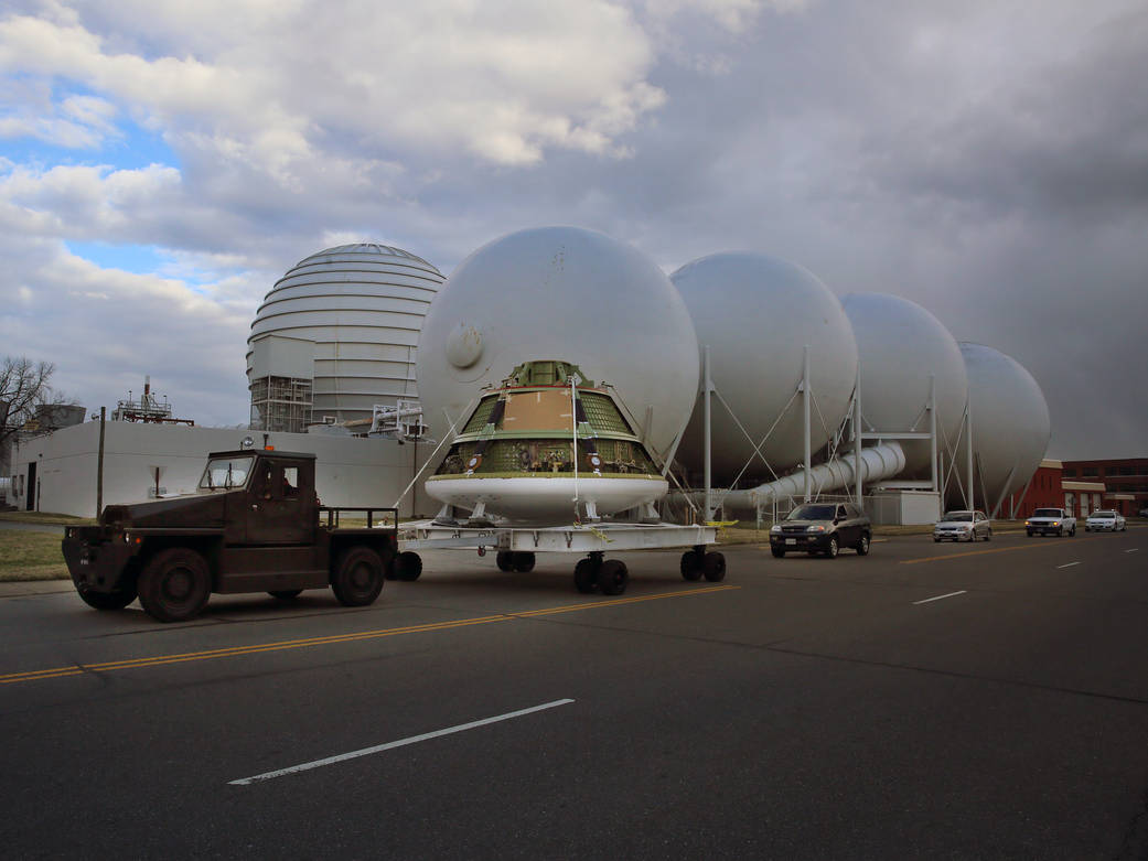 Orion crew vehicle mockup transported to lab after 2016 State of NASA address