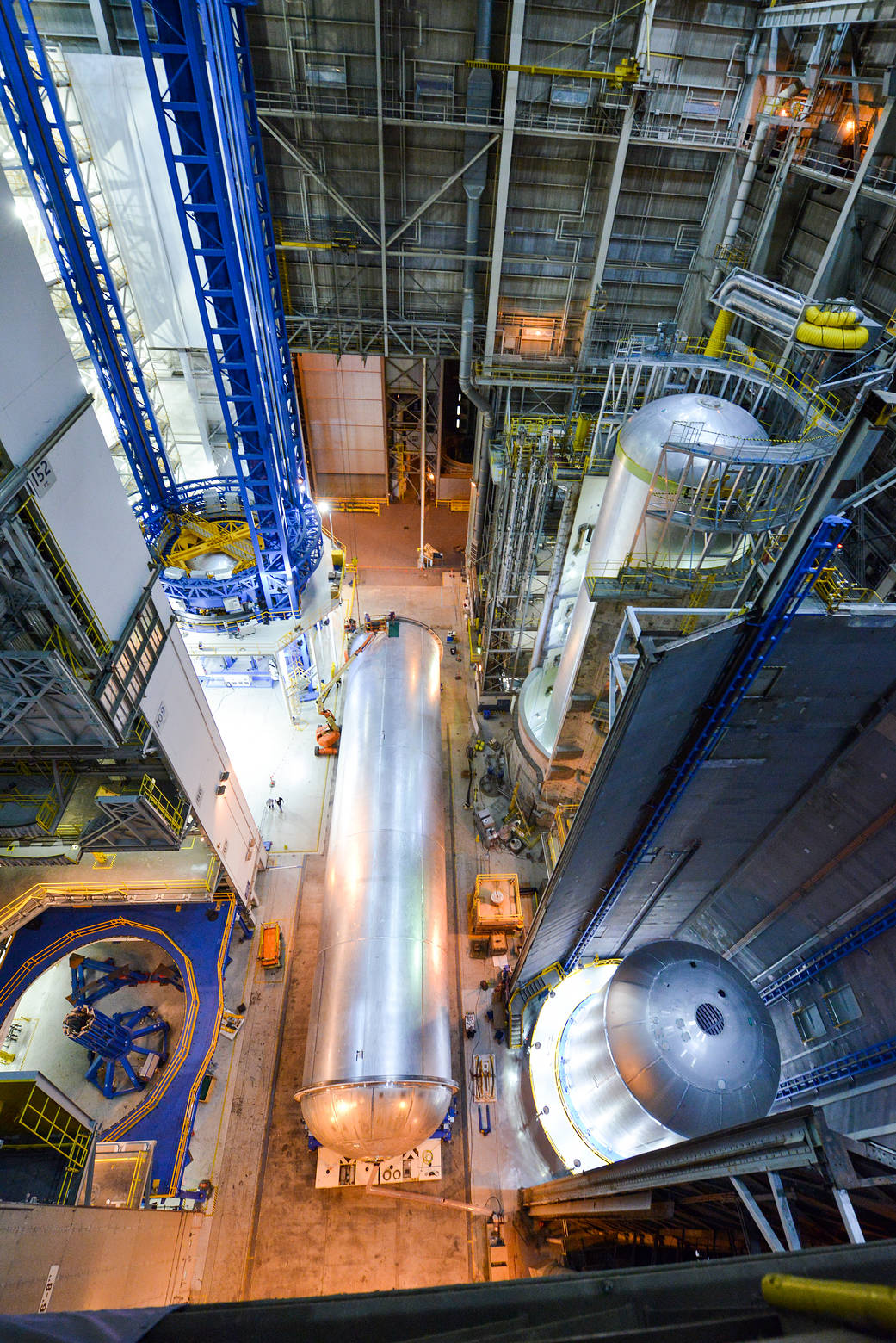Inside the Vertical Assembly Building at NASA’s Michoud Assembly Facility, four fuel tanks are being built and processed. 