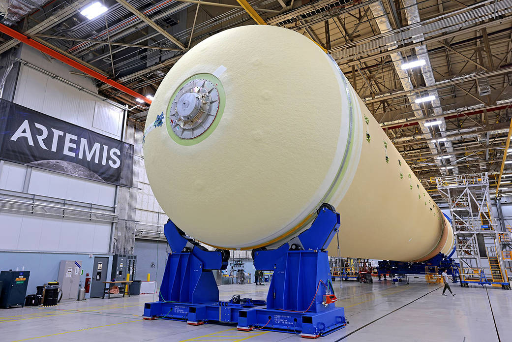 SLS core stage forward assembly with the 130-foot liquid hydrogen tank
