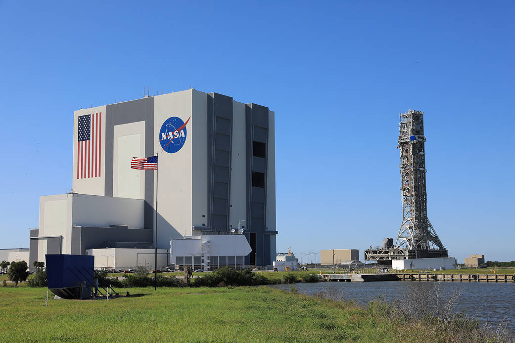 The mobile launcher, atop crawler-transporter 2, arrives at the Vehicle Assembly Building from Launch Pad 39B on Oct. 30, 2020.