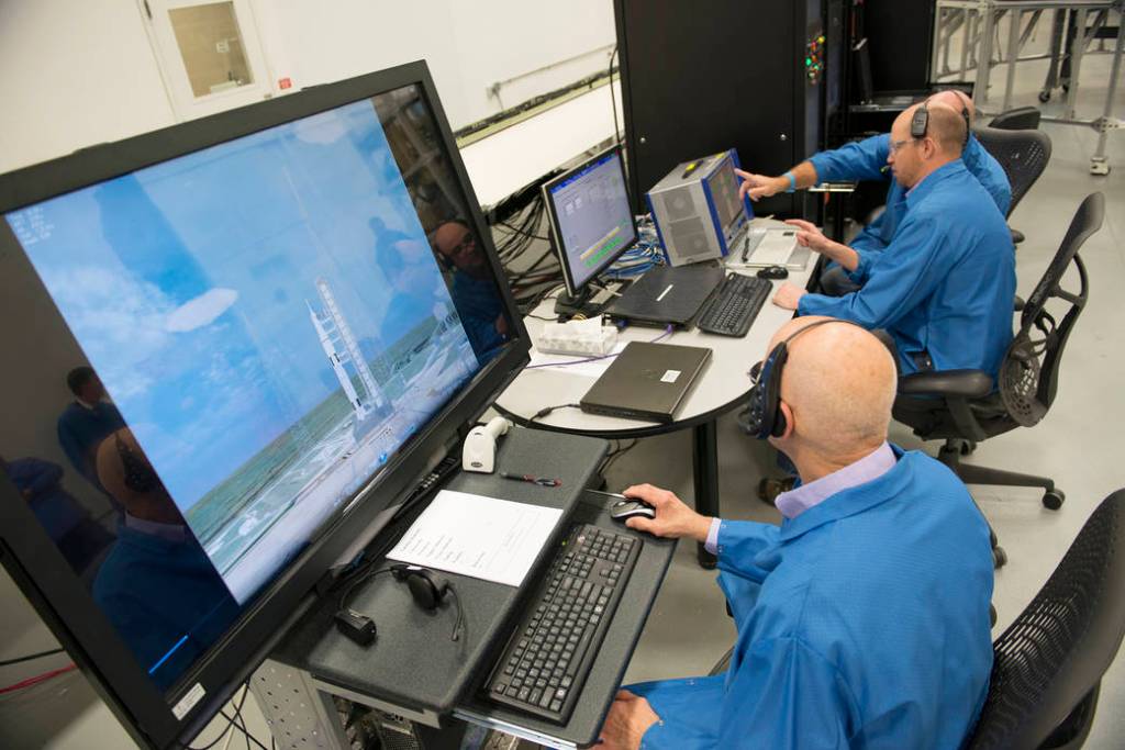 SLS Booster Avionics Simulations