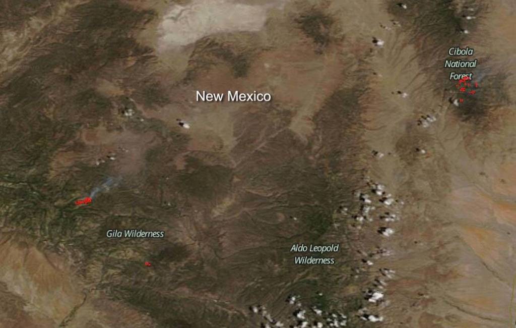 NASA’s Terra Satellite Peers Down at New Mexico Fires