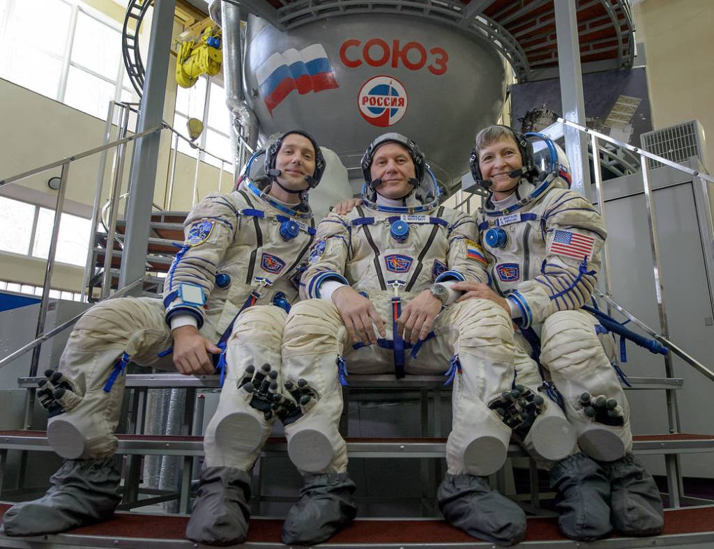 Expedition 50 Crew Members