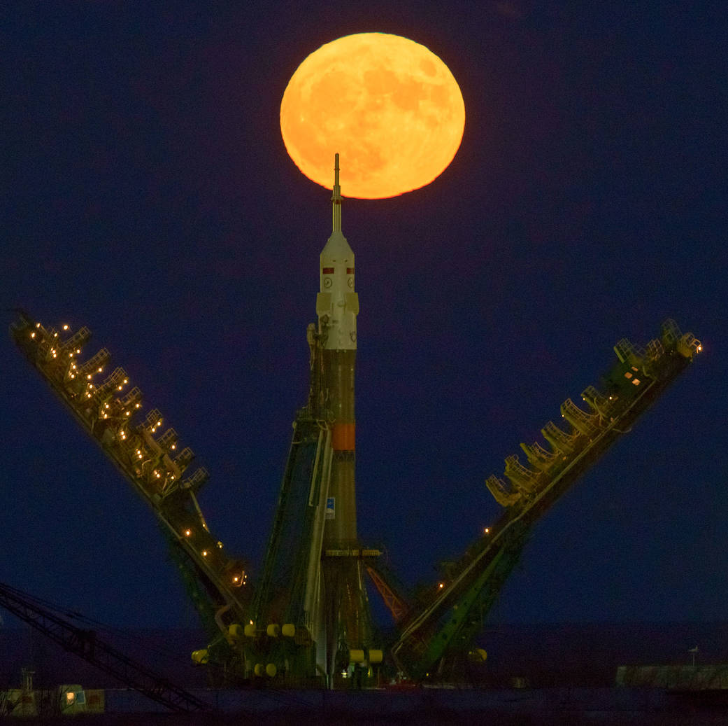 Supermoon Rises Behind Soyuz Rocket