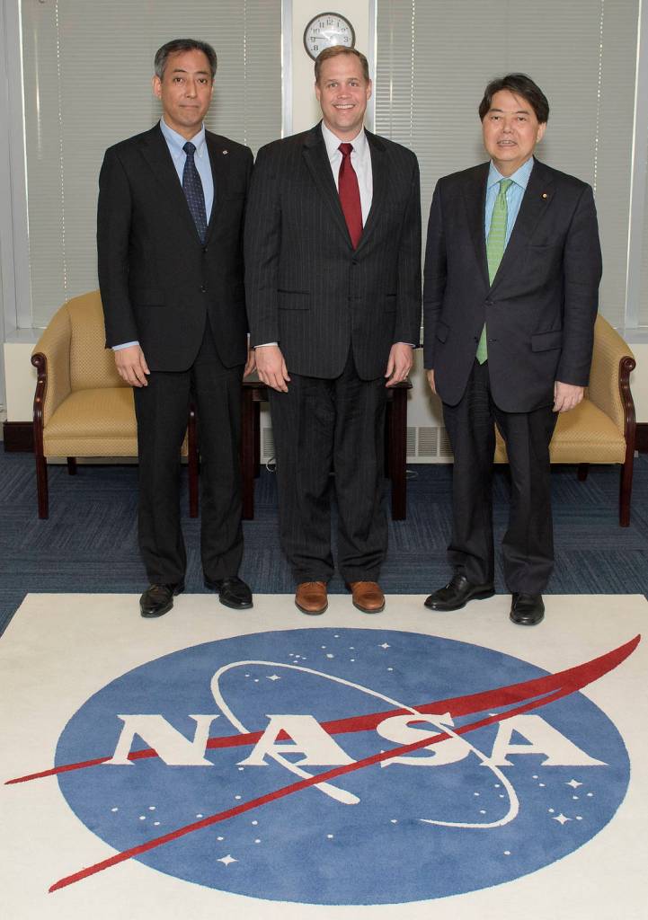 NASA Administrator Meets With Japanese Officials