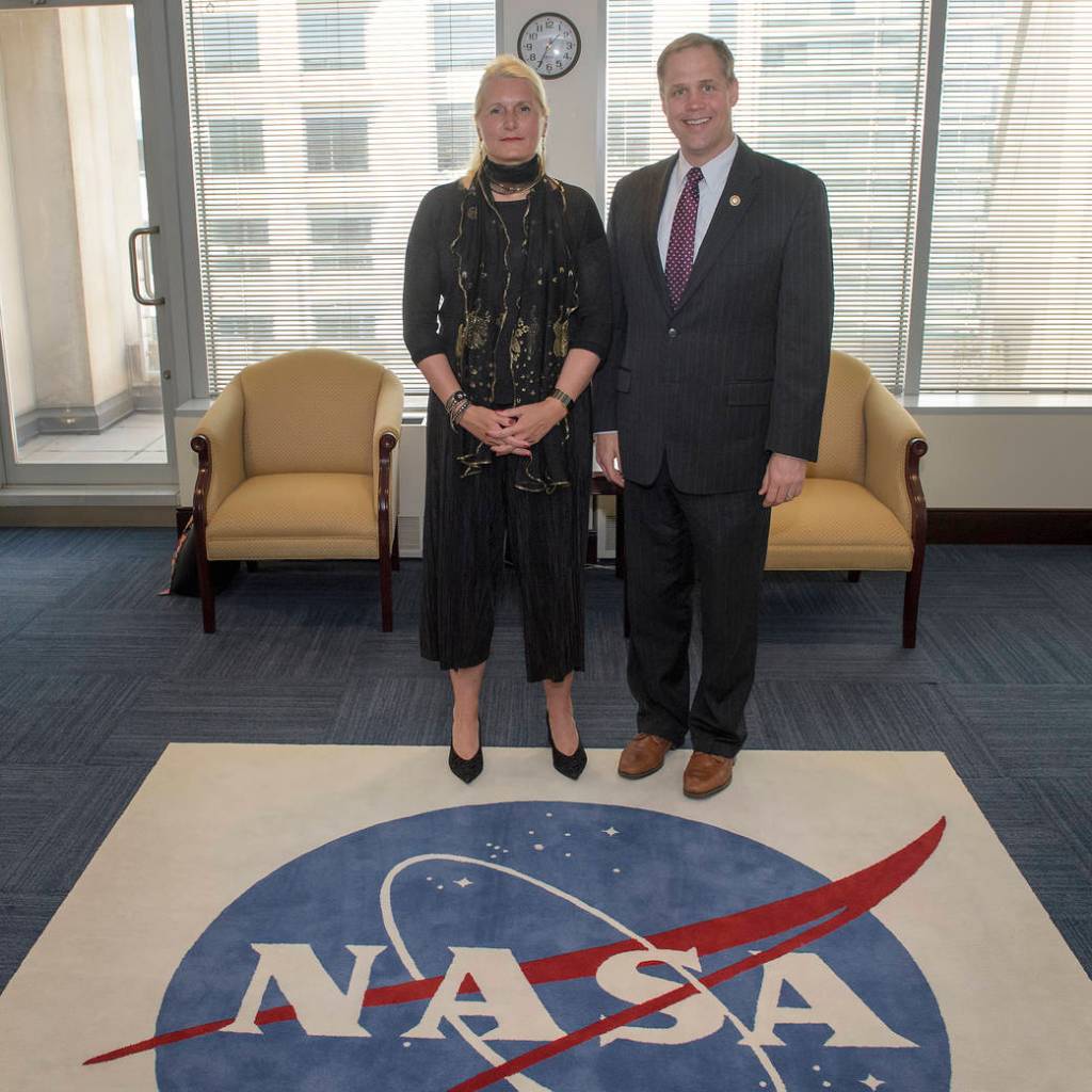 DLR Chair Ehrenfreund and NASA Administrator Bridenstine Meeting