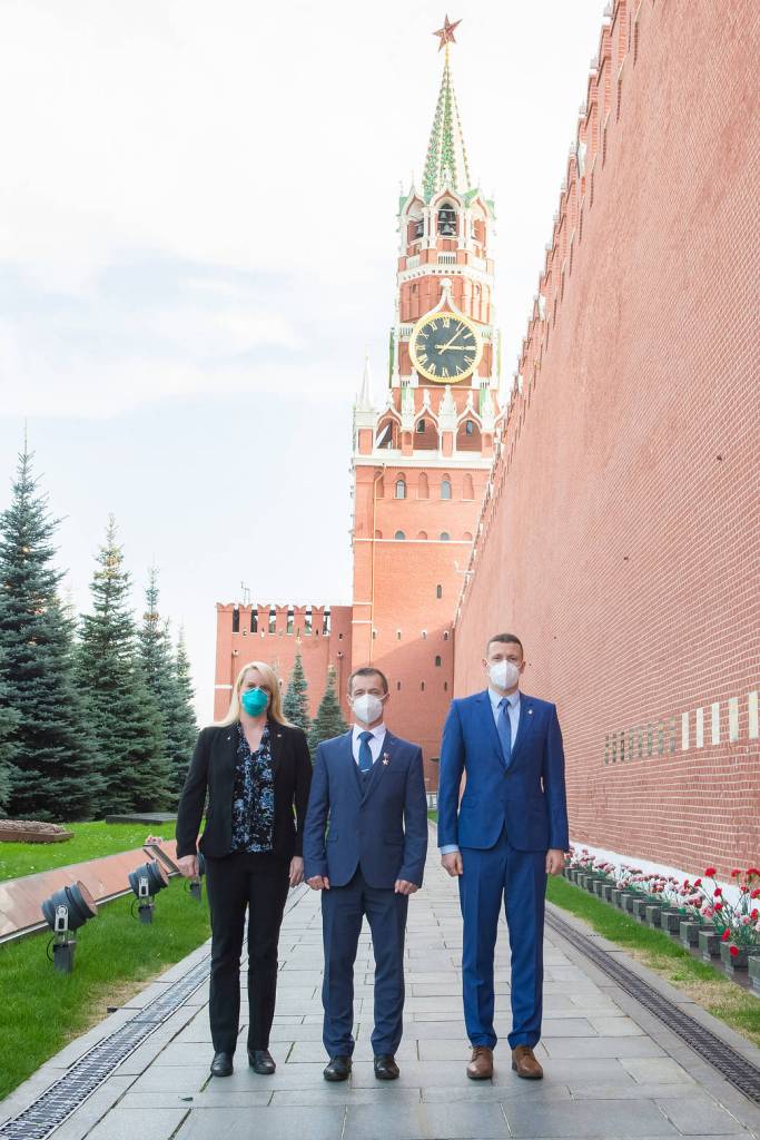 Expedition 64 prime crew members at Red Square