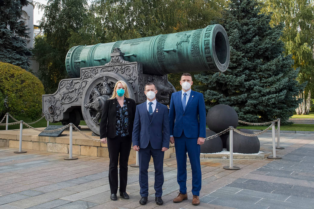 Expedition 64 prime crew members at the Tsar Cannon
