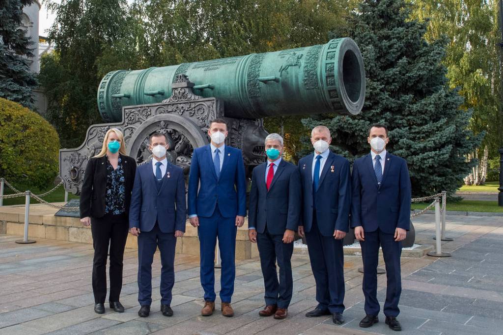 Expedition 64 prime crew members at the Tsar Cannon