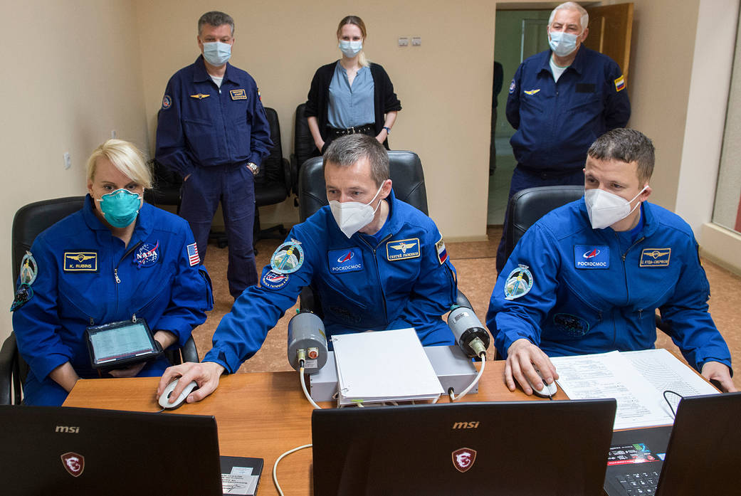 Expedition 64 crew members practice rendezvous techniques