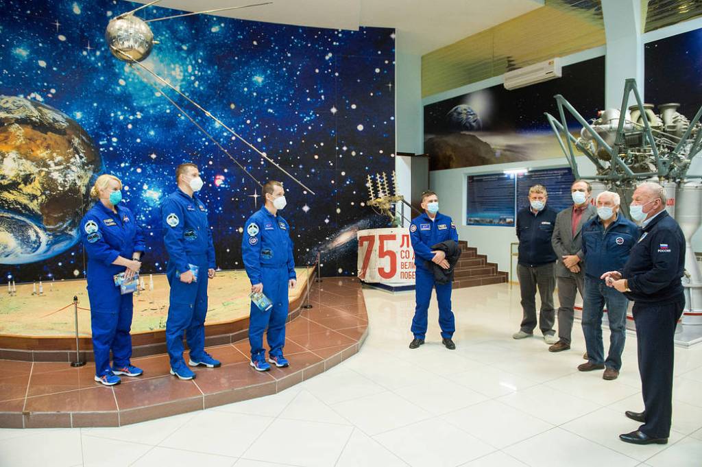 Expedition 64 crew members tour the Baikonur Cosmodrome Museum