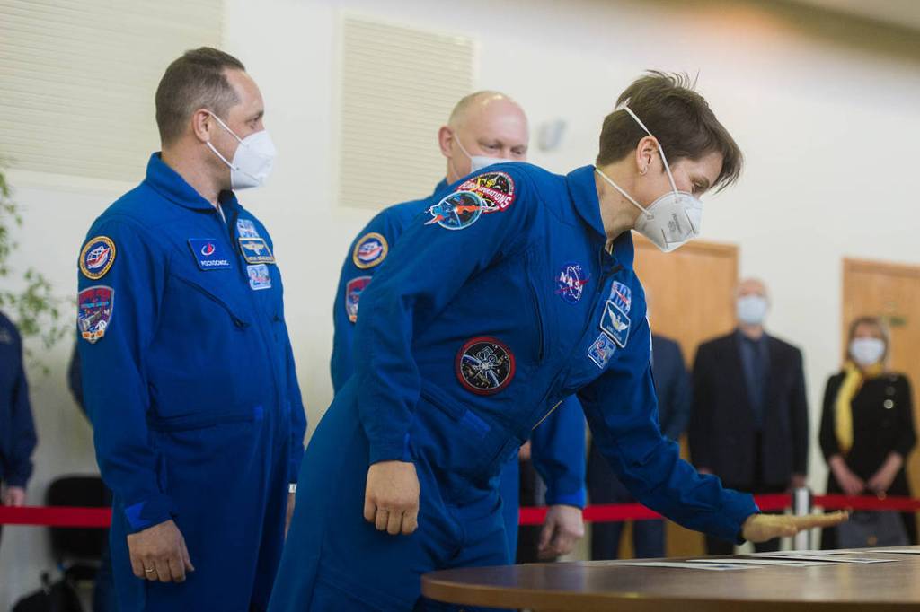 NASA astronaut Anne McClain signs in for Soyuz qualification exams