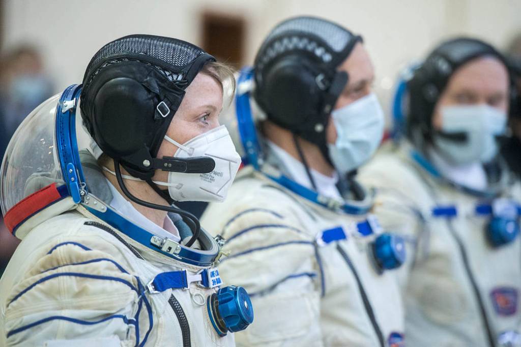 Expedition 65 backup crew members arrive for Soyuz qualification exams