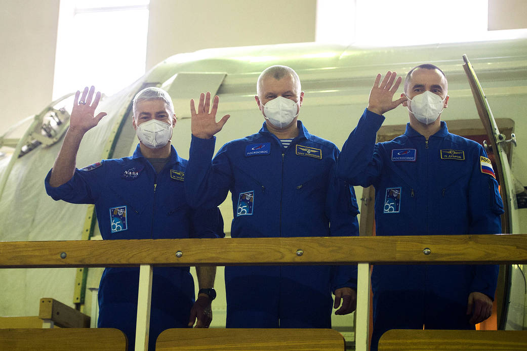 Expedition 65 crew members during Soyuz qualification exams